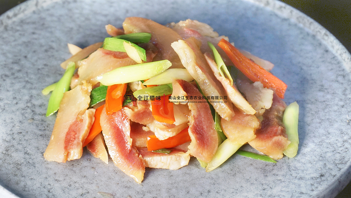 臘豬臉炒大蒜 (1).jpg